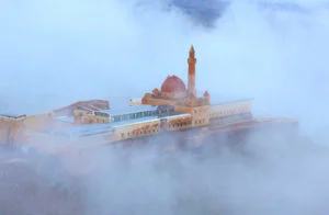İshak Paşa Sarayı