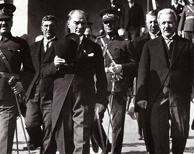Siyasi Alanda Yapılan İnkılaplar