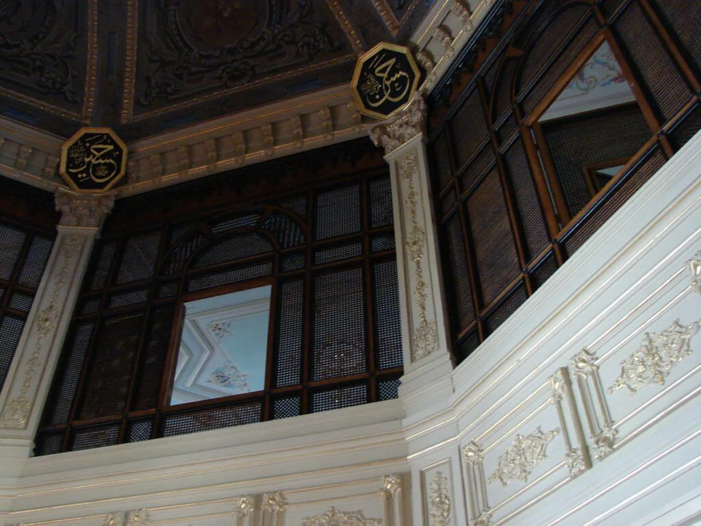 Hünkâr Mahfili 13 Ertugrul Tekke Camii Hunkar Mahfili