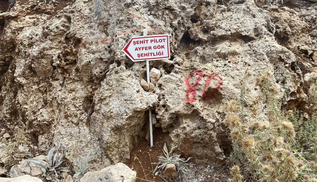 Türkiye’nin ilk kadın şehit pilotu: Ayfer Gök 3 image 12