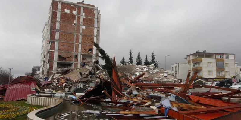 zümrüt apartmanı