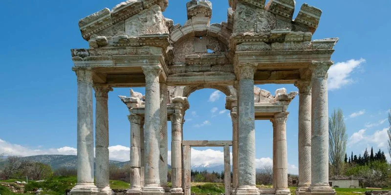 Afrodisias Antik Kenti, Tetrapylon